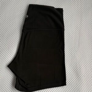 Lululemon Align High-Rise Short 6" size 10, 
Graphite Grey